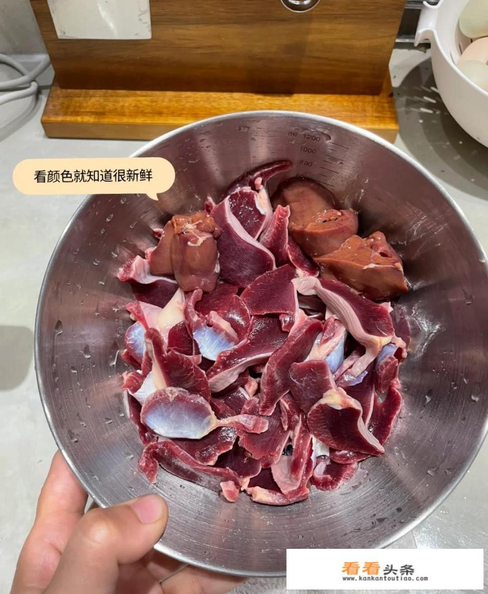 鸡胗炖豆角的家常做法？煮鸡胗最正确的方法？