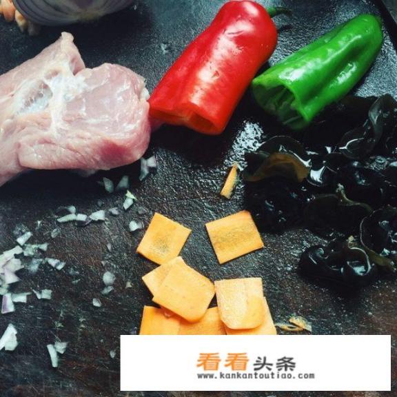 鱼香肉丝大锅菜做法？鱼香肉丝家常做法简单做法？