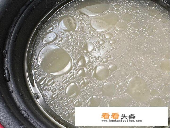 锅巴米饭的制作方法？大米锅巴怎么做好吃，大米锅巴的家常做法？