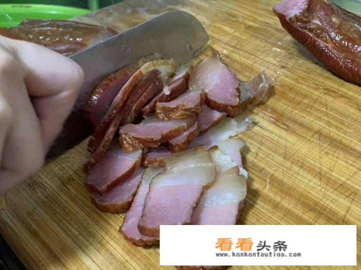 状元哥二次加工豆瓣酱比例？腊肉怎么做好吃家常做法？