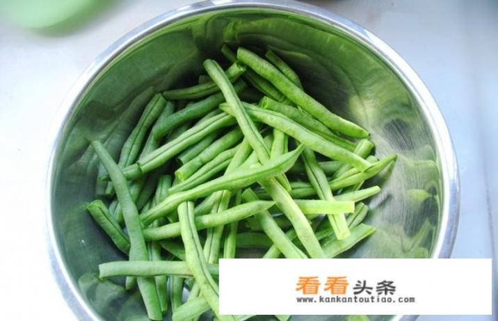 干煸山豆角的做法？干煸豆角的家常做法？