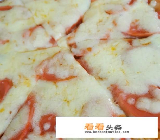 冷冻半成品披萨用电饼铛怎么做？电饼铛手抓饼做披萨家常做法？