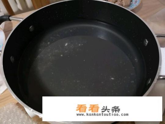 椰子鸡火锅正宗做法？椰子鸡火锅好评怎么写？