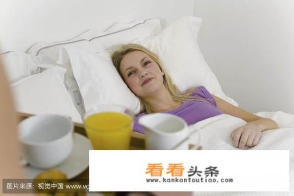 关心女朋友早上起来吃早餐的暖心话？