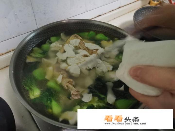 鸡汤面片的制作方法是什么呢？