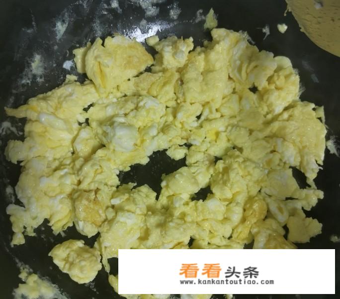 韭菜鸡蛋虾仁馅怎么调又鲜又好吃？