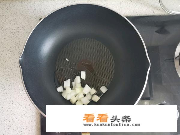 咖喱鸡肉土豆饭正宗做法？