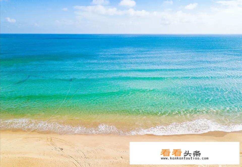 海南省三亚的三亚湾、亚龙湾、海棠湾、大东海，哪一个最值得去看呢，为什么