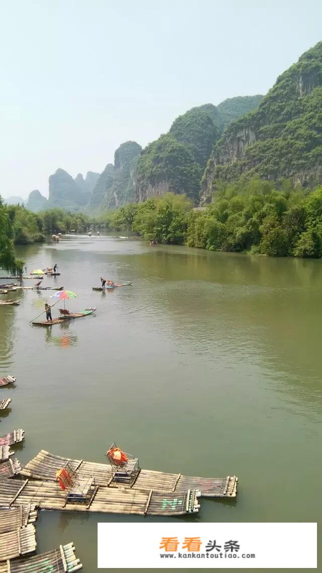 国庆长假打算出去旅游，你知道哪里最好玩，请在头条上做个预告，先谢谢各位啦