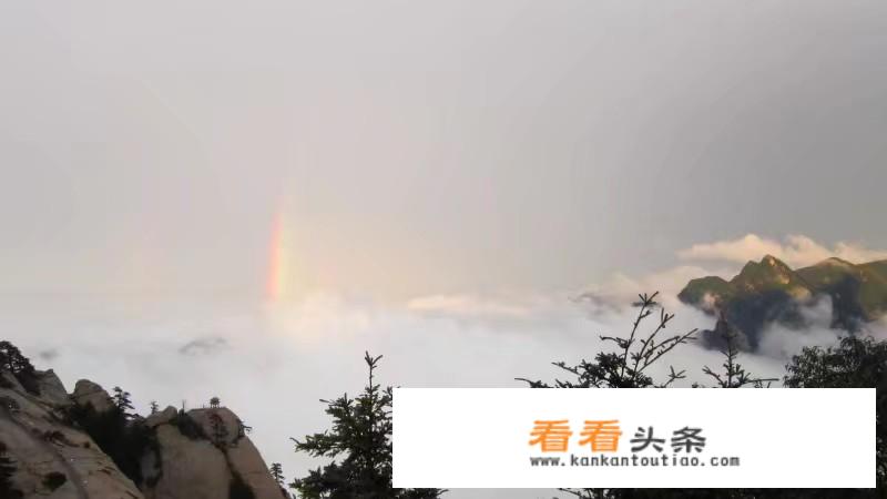 去华山玩该怎么安排行程？如果华山下雨，会不会影响游玩体验