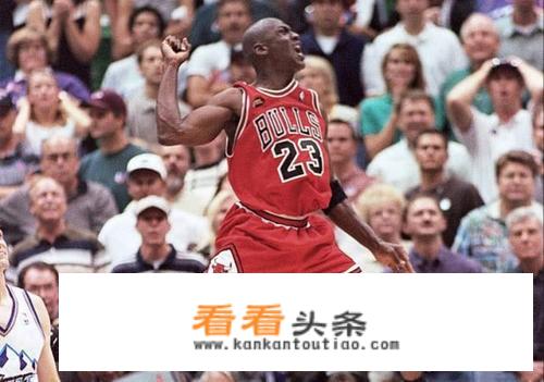 足球和篮球不同，篮球其实世界范围最顶级联赛就NBA,球员历史地位直观一点，足球能相对的排出一个前五吗