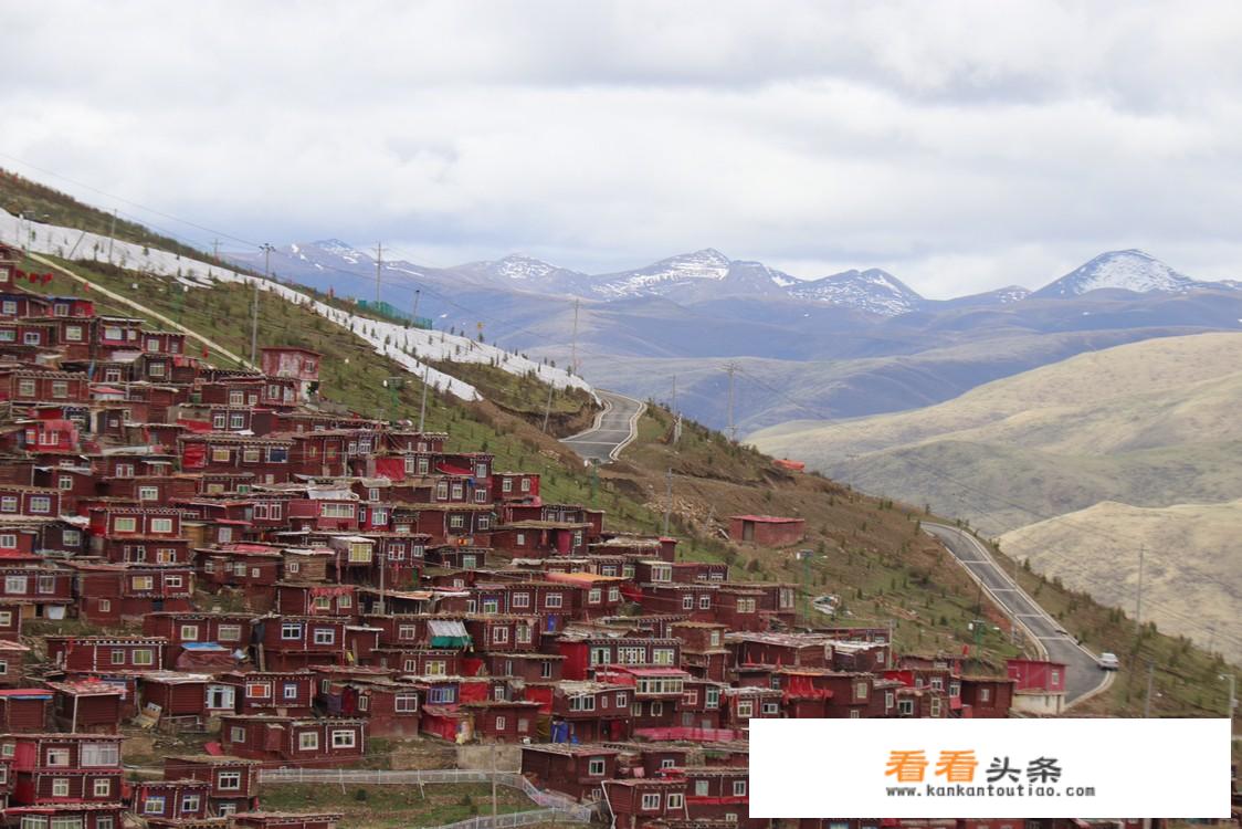 想去色达旅游，几月份最美？有哪些景点值得一去