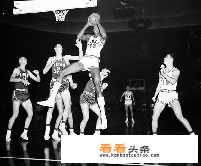 nba历史篮板排行榜前十是谁