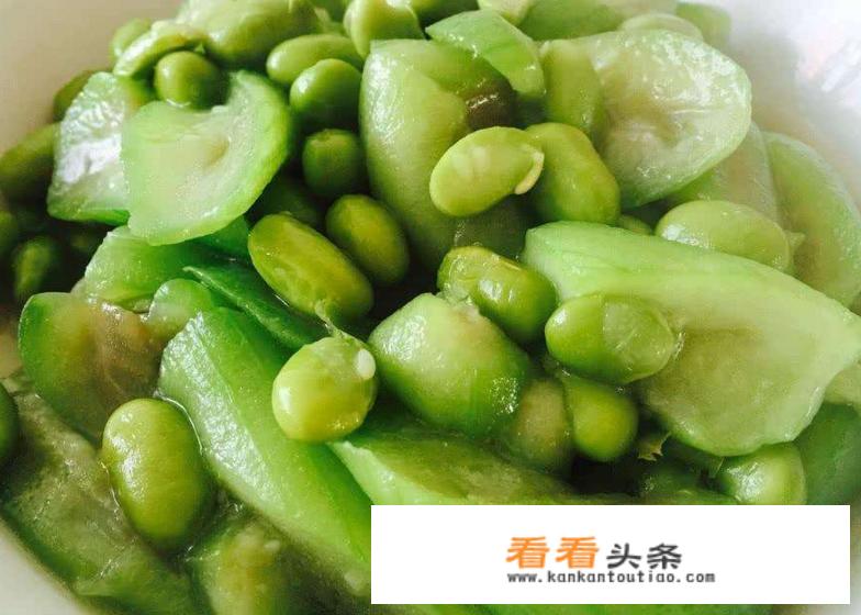 丝瓜炒毛豆怎么烧呢？_丝瓜毛豆炒鸡蛋