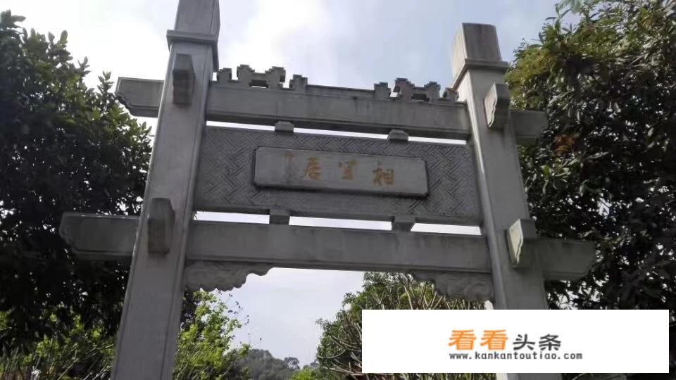 十一月适合去哪里旅游？_十一到哪旅游