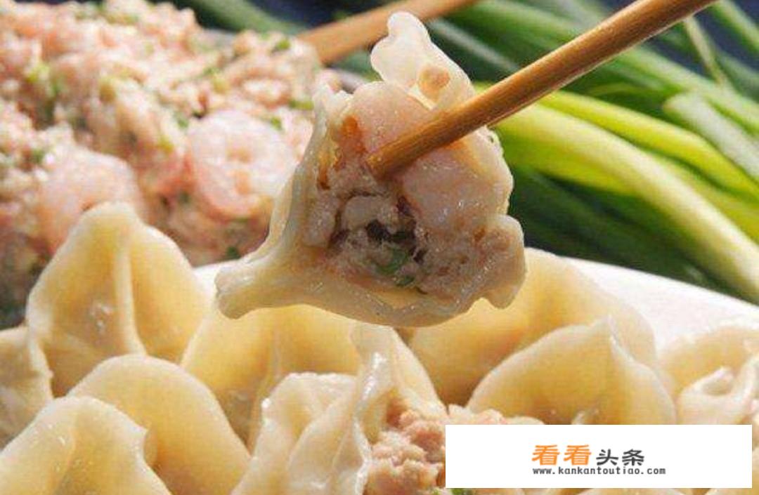 牛肉馅饺子放什么菜好吃？_包牛肉饺子搭配什么菜