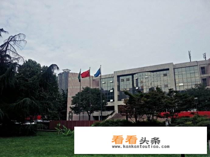 怎样评价西安建筑科技大学，它是一所什么档次的大学