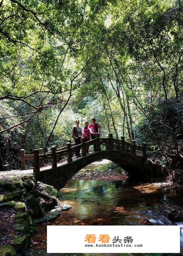 你知道广东肇庆有哪些旅游景点吗？