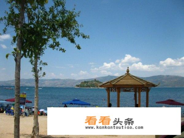 抚仙湖月亮湾旅游攻略？