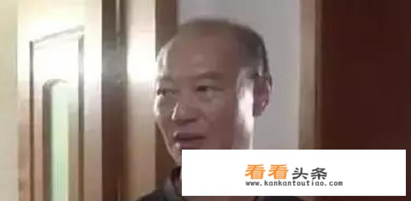 杭州许某作案后一直睡在作案时的房间里，难道他不害怕吗？