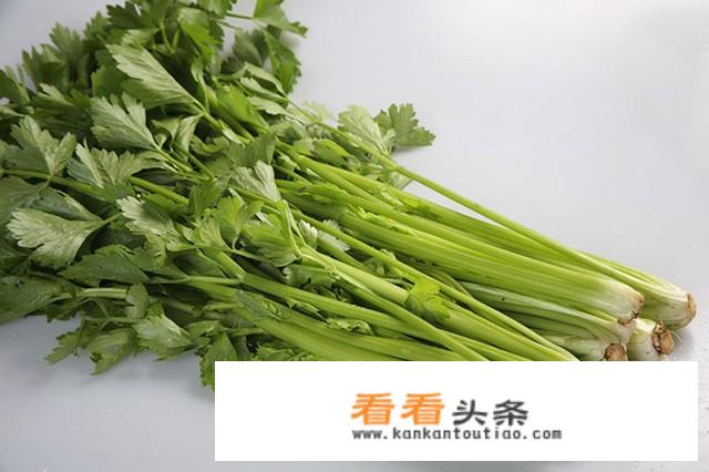 芹菜炒肉丝怎么做？