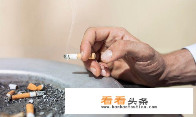 长期“吸烟”的人，身体出现3种“异常”，最好查一下肺CT，具体指什么？