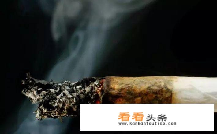 长期“吸烟”的人，身体出现3种“异常”，最好查一下肺CT，具体指什么？