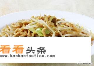 除了葱炒鸡蛋，腌葱以外，还有什么以葱为主的家常美食做法？