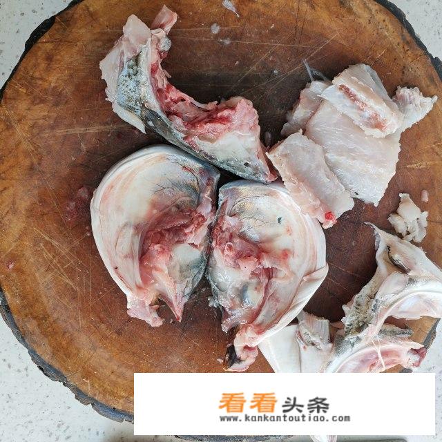 鱼头豆腐汤的家常做法？