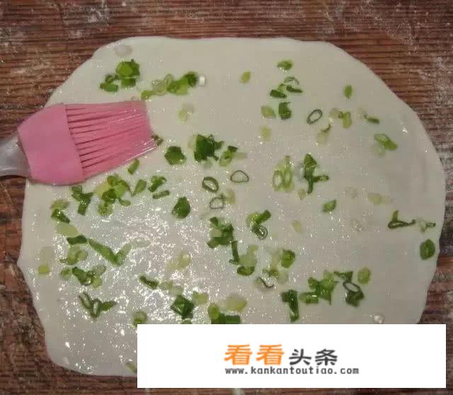 上海葱油饼油酥的配方？