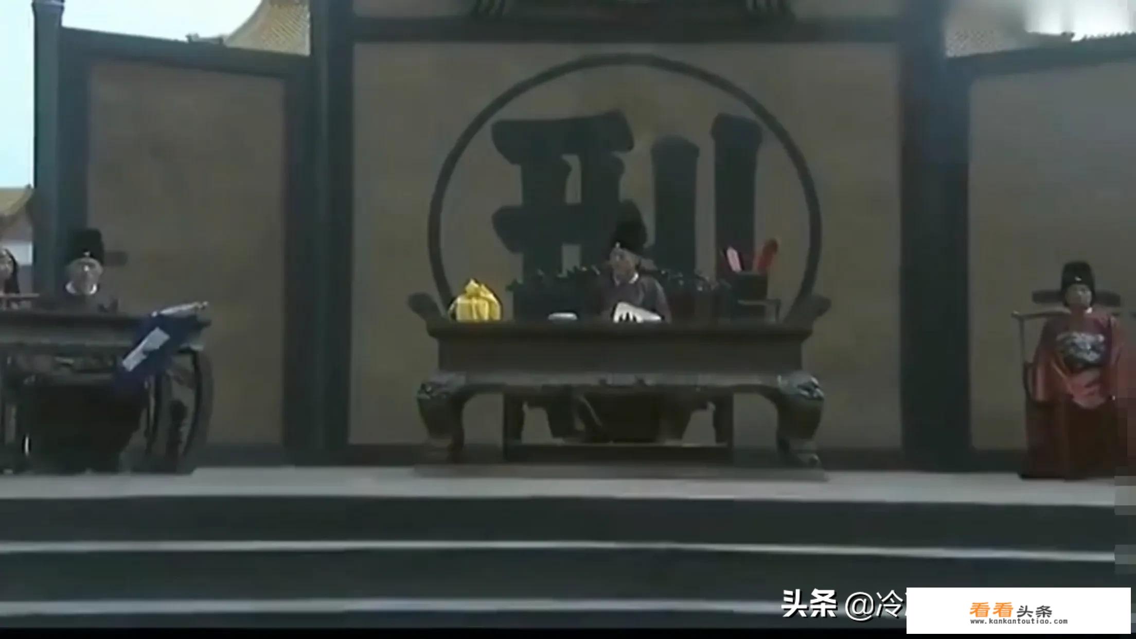 在明代，如果官员犯了罪，都有些什么检举的途径？
