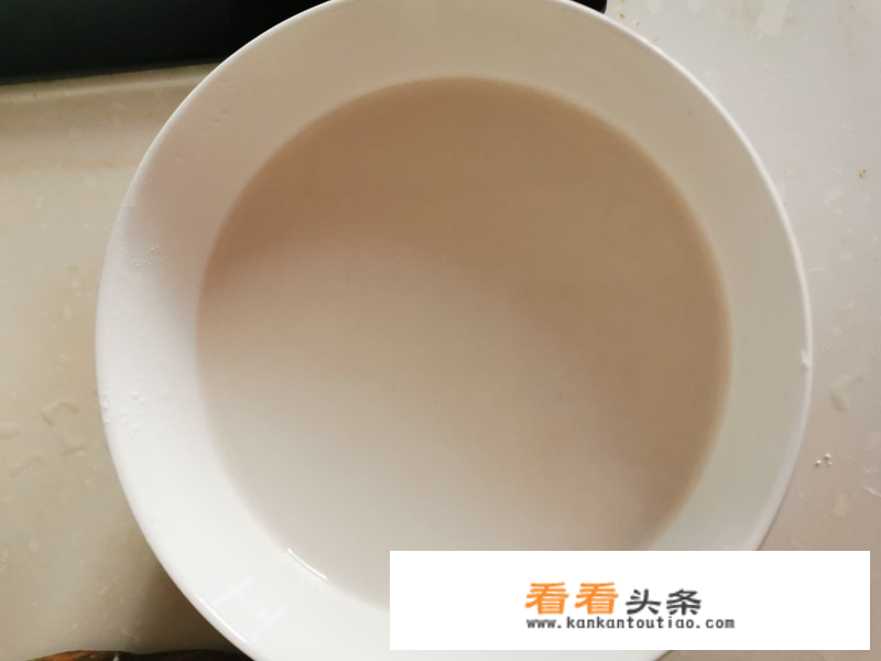 怎么给锅包肉挂糊？