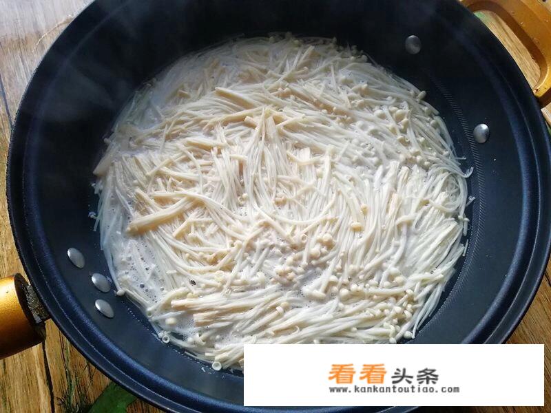 金针菇可以和什么菜一起做凉菜？