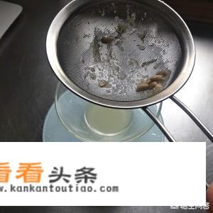 在酒店里用的沙拉酱是怎么调制的？
