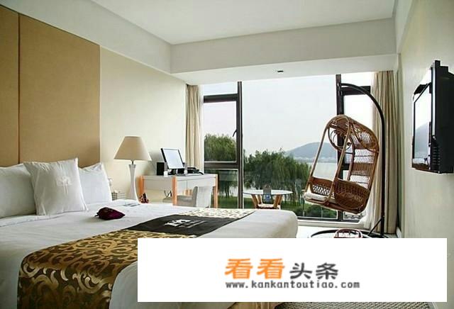 出去旅游如何订酒店？
