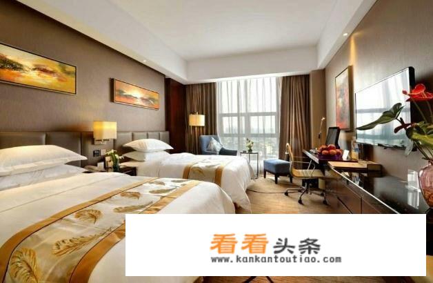 出去旅游如何订酒店？