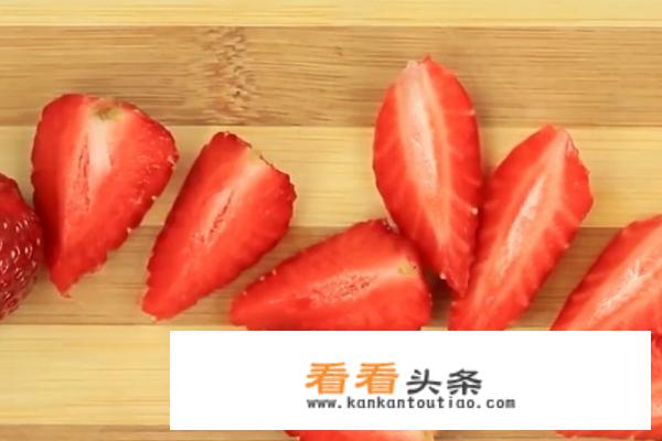 草莓奶昔的简单做法？