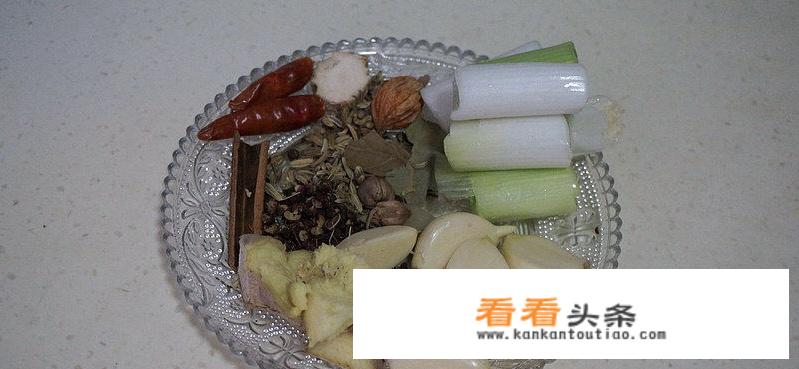 乡村食叔羊蝎子的做法？