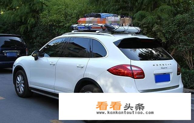 越野车车顶装行李框违章吗？