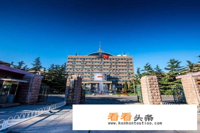 为什么浙传分数线这么低，与中传没法比？