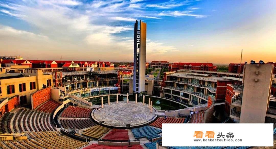 为什么浙传分数线这么低，与中传没法比？