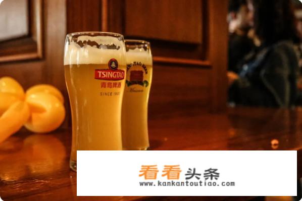 500块钱一瓶的雪花啤酒！真的这个价钱么？你是怎么看的？