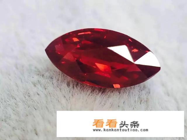 去泰国旅游，想买点特产，不知道买什么好？