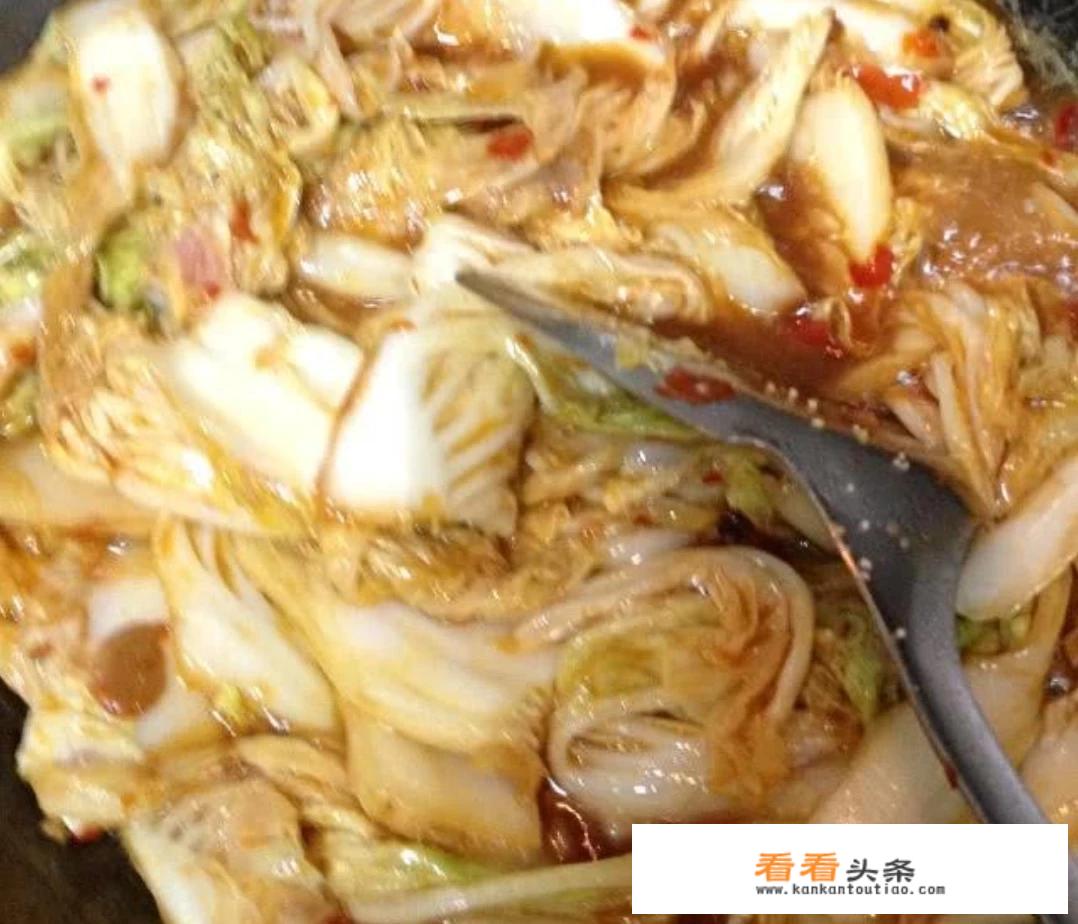 炒酸辣白菜怎么炒好吃？
