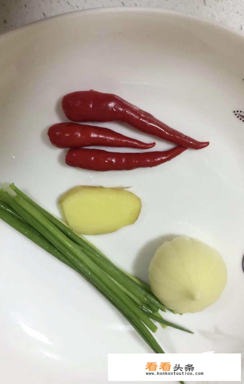 猪皮冻蘸料做法？