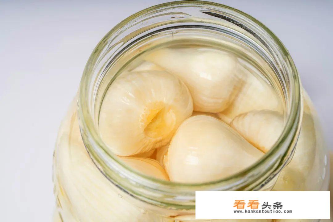 家庭腌糖醋蒜的方法？