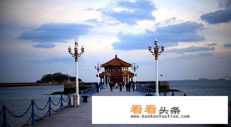 早就想去山东青岛旅游，三天时间怎么玩？
