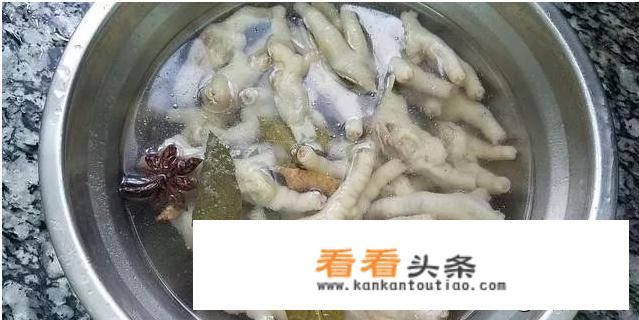 凉拌鸡爪正宗做法王刚？