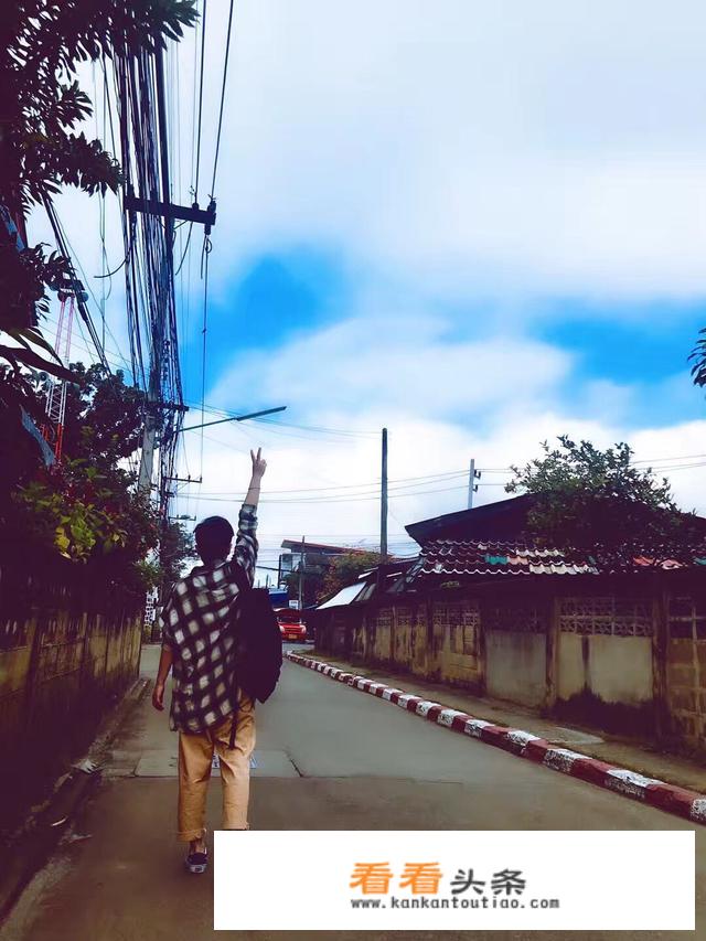 第一次去泰国旅游，怎么样的行程和路线最好？