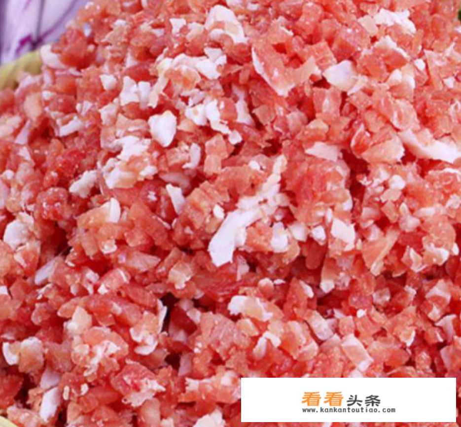 辣椒灌肉末的家常做法？